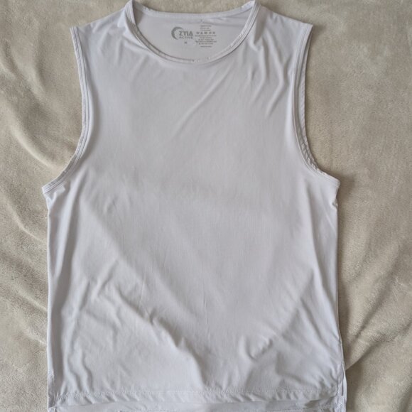 3/$30 ZYIA breathable and flowy athletic tank - Picture 6 of 8